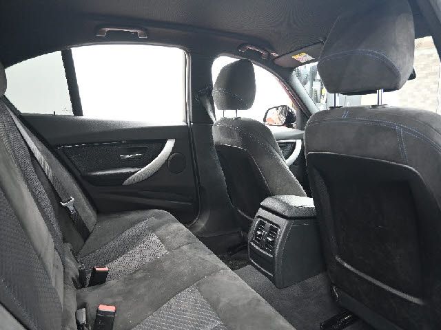 BMW 3SERIES SEDAN 2017 Image 31