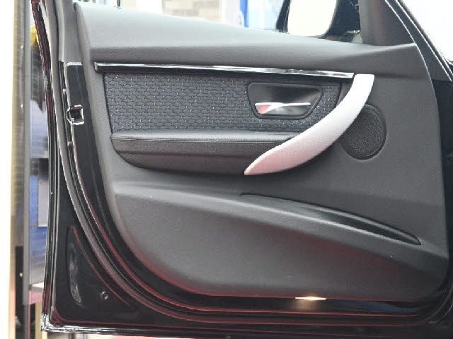 BMW 3SERIES SEDAN 2017 Image 31