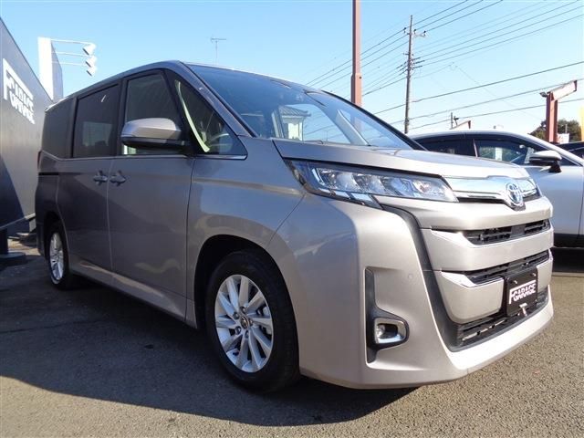 TOYOTA NOAH HYBRID 2023 Image 31