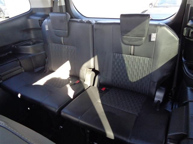 TOYOTA NOAH HYBRID 2023 Image 31