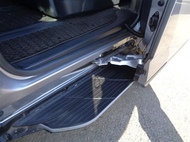 TOYOTA NOAH HYBRID 2023 Image 31