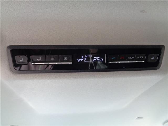 TOYOTA NOAH HYBRID 2023 Image 31