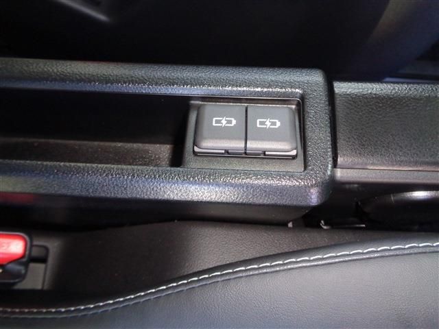 TOYOTA NOAH HYBRID 2023 Image 31