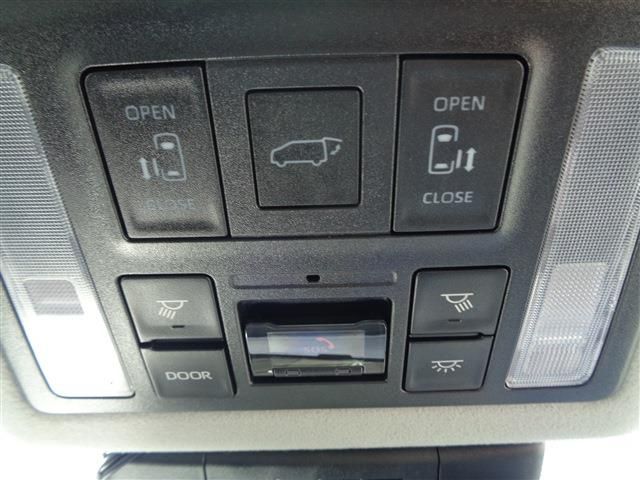 TOYOTA NOAH HYBRID 2023 Image 31