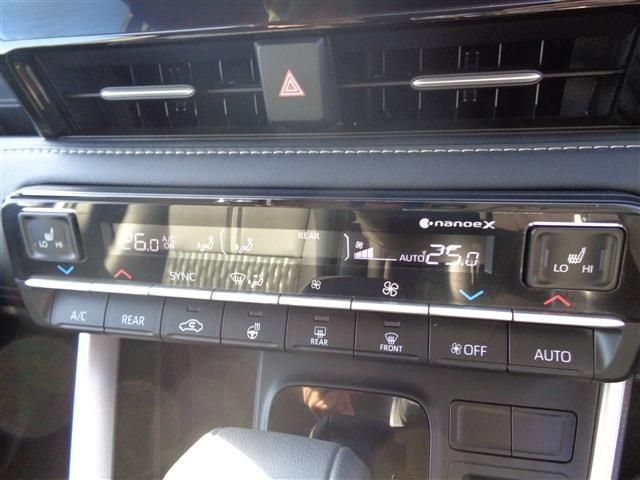 TOYOTA NOAH HYBRID 2023 Image 31