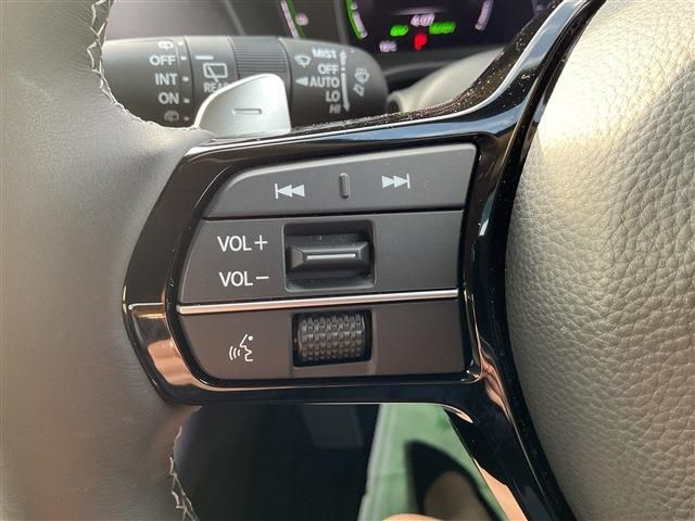 HONDA ZR-V E:HEV 2023 Image 31