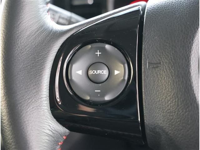 HONDA N BOX CUSTOM 2015 Image 31