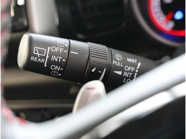 HONDA N BOX CUSTOM 2015 Image 31