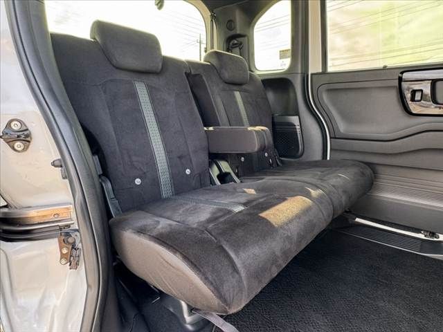 HONDA N BOX CUSTOM 2021 Image 31