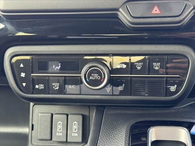 HONDA N BOX CUSTOM 2021 Image 31