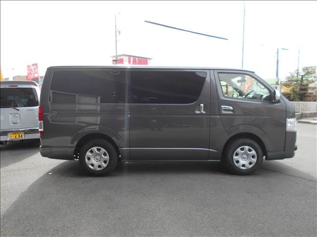 TOYOTA REGIUSACE VAN 2WD 2019 Image 31