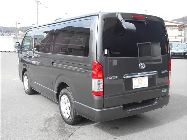 TOYOTA REGIUSACE VAN 2WD 2019 Image 31