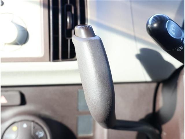 TOYOTA PASSO 2013 Image 31