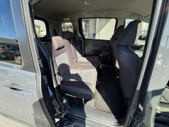 TOYOTA SIENTA HYBRID 2023 Image 31