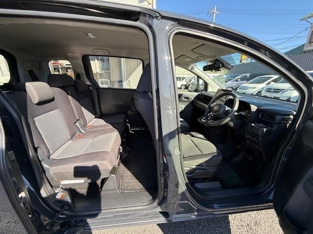 TOYOTA SIENTA HYBRID 2023 Image 31