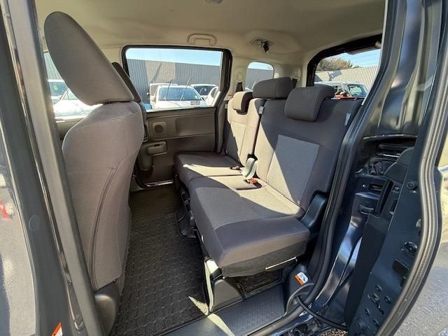 TOYOTA SIENTA HYBRID 2023 Image 31