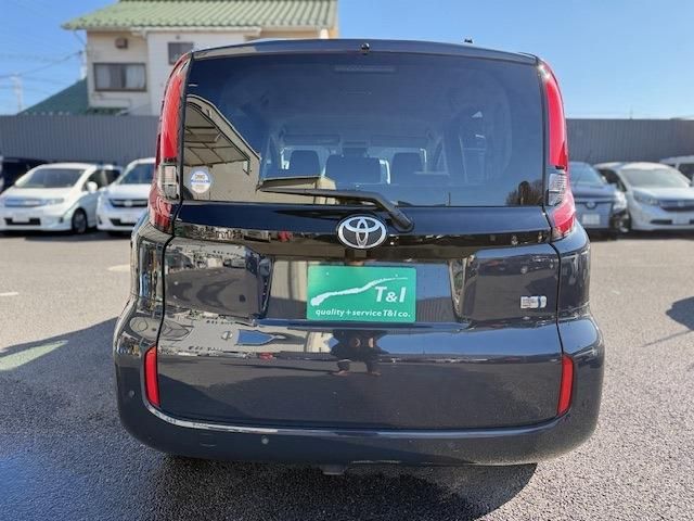 TOYOTA SIENTA HYBRID 2023 Image 31