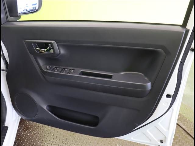 DAIHATSU MIRA E:S 2022 Image 31