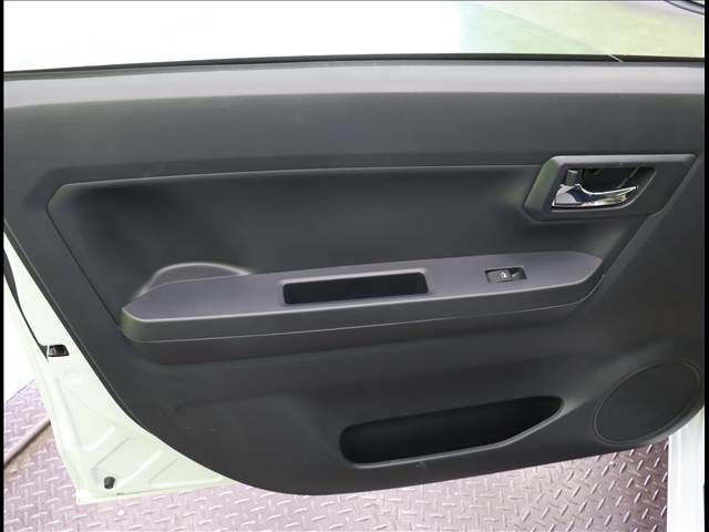 DAIHATSU MIRA E:S 2022 Image 31