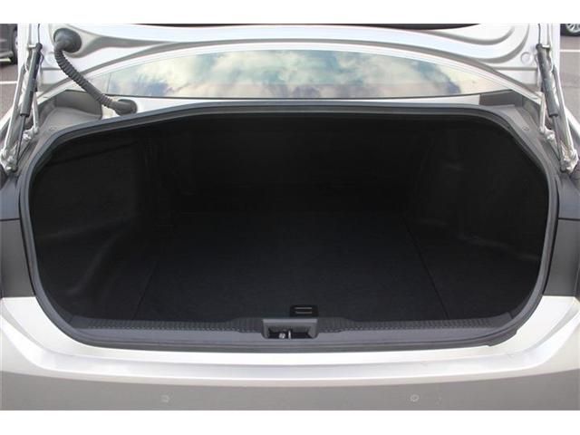 TOYOTA CROWN SEDAN HYBRID 2019 Image 31