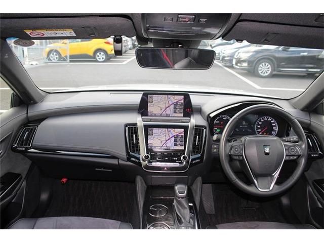 TOYOTA CROWN SEDAN HYBRID 2019 Image 31