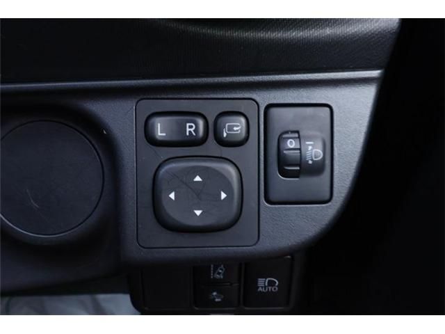 TOYOTA AQUA 2017 Image 31