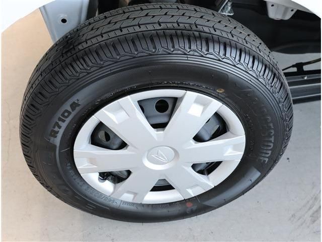 DAIHATSU HIJET CARGO 2024 Image 31