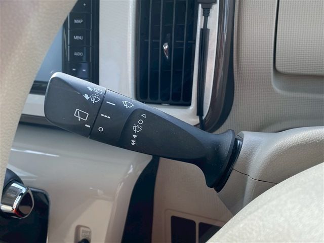 DAIHATSU MOVE CANBUS 4WD 2019 Image 31