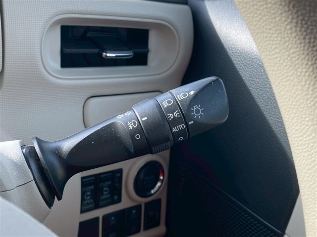 DAIHATSU MOVE CANBUS 4WD 2019 Image 31