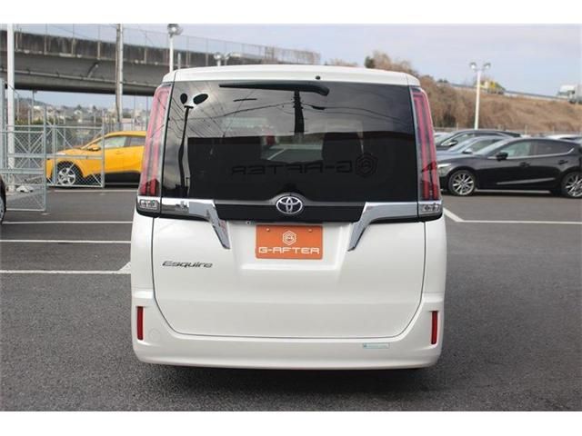 TOYOTA ESQUIRE 2017 Image 31