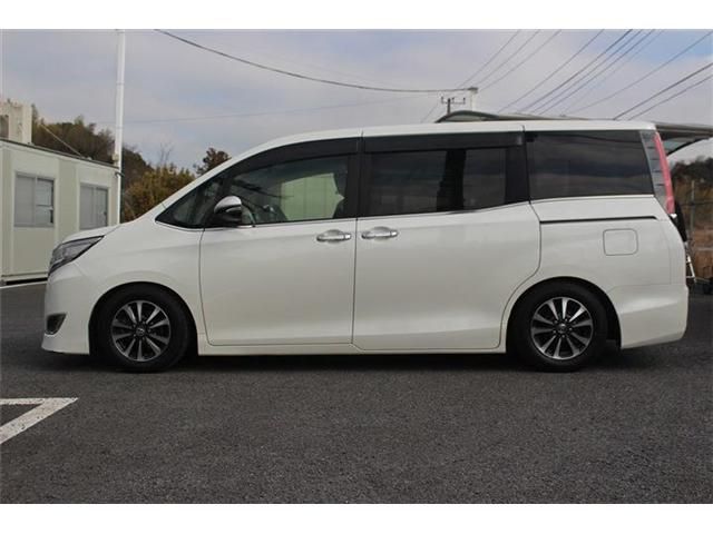 TOYOTA ESQUIRE 2017 Image 31