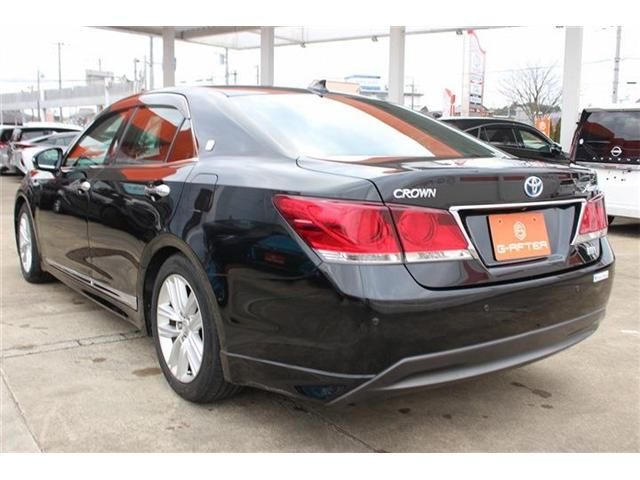 TOYOTA CROWN SEDAN HYBRID 2013 Image 31