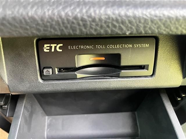 NISSAN ELGRAND 2017 Image 31