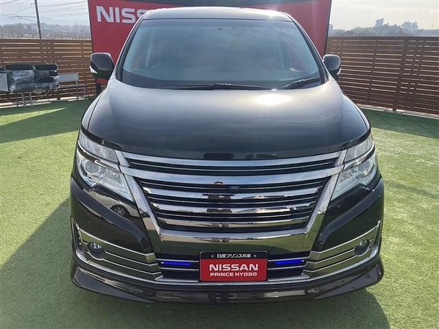 NISSAN ELGRAND 2017 Image 31