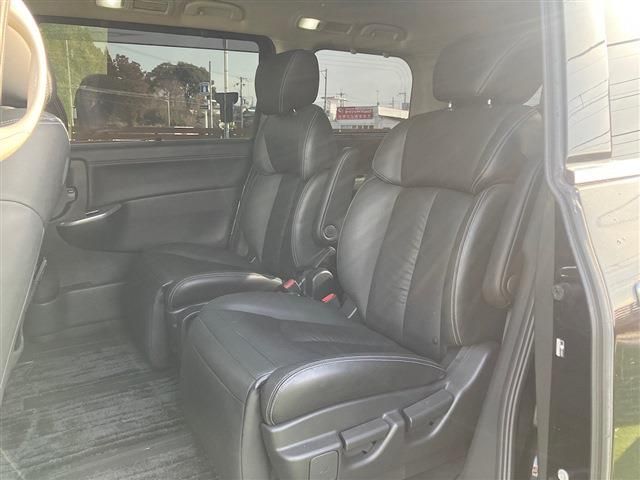 NISSAN ELGRAND 2017 Image 31