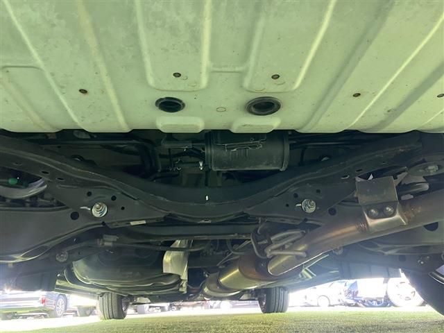 NISSAN ELGRAND 2017 Image 31