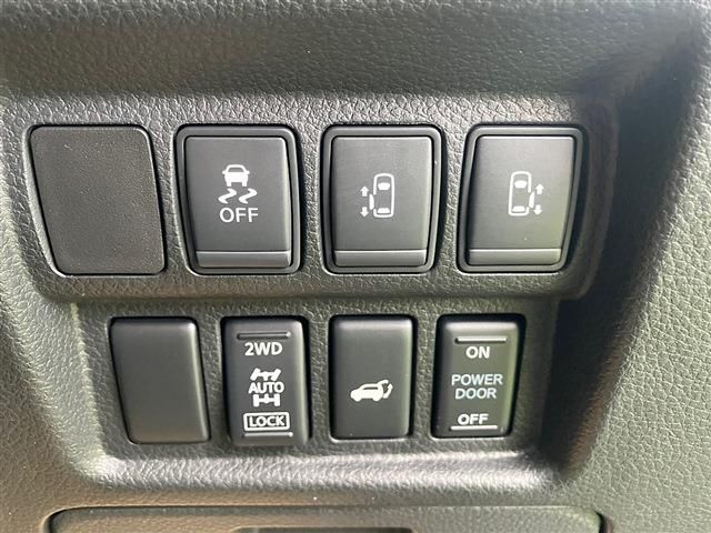 NISSAN ELGRAND  4WD 2021 Image 31