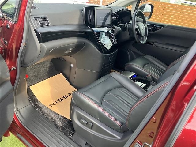 NISSAN ELGRAND  4WD 2021 Image 31