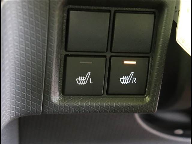 DAIHATSU TANTO CUSTOM 2022 Image 31