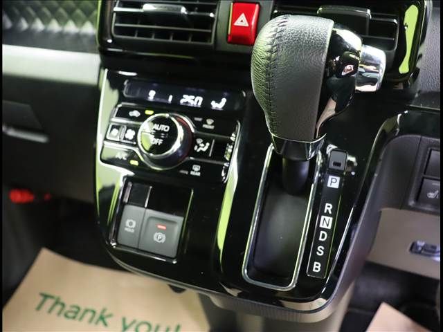 DAIHATSU TANTO CUSTOM 2022 Image 31