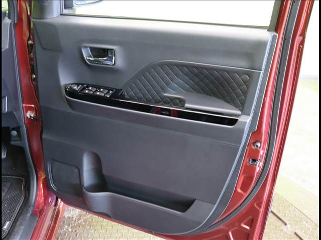 DAIHATSU TANTO CUSTOM 2022 Image 31