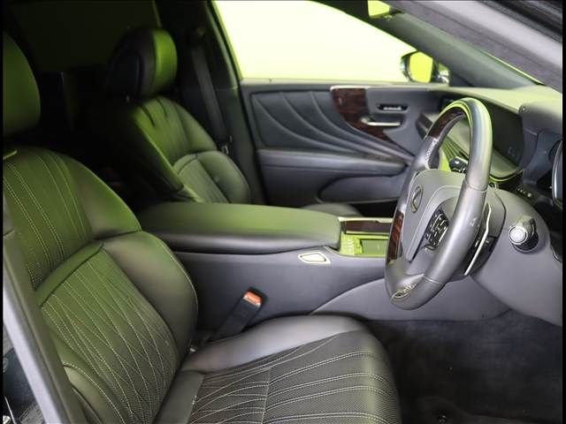 TOYOTA LEXUS LS500H 4WD 2017 Image 31