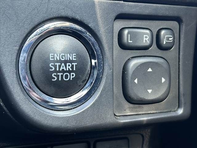 TOYOTA COROLLA FIELDER 2015 Image 31