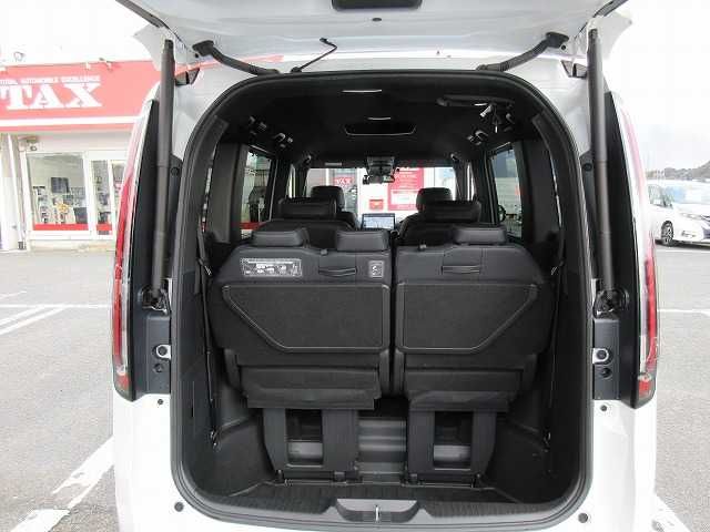 HONDA STEPWAGON E:HEV SPAD 2023 Image 31