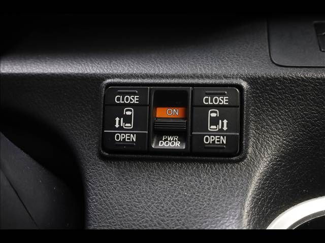 TOYOTA SIENTA HYBRID 2016 Image 31