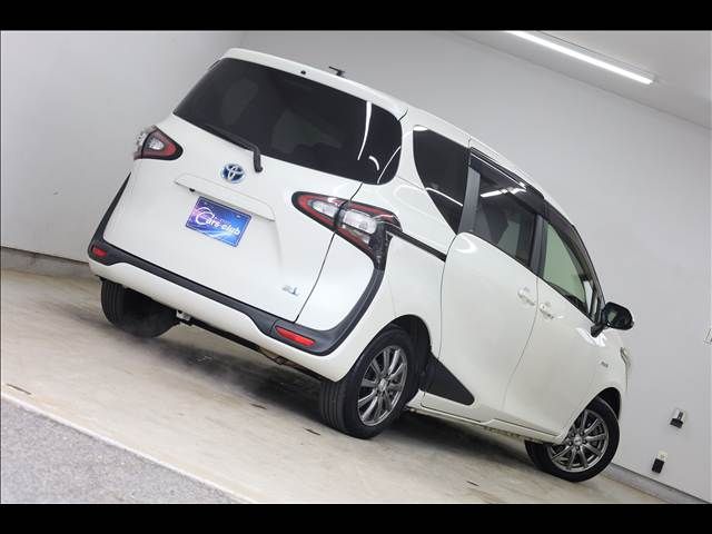 TOYOTA SIENTA HYBRID 2016 Image 31