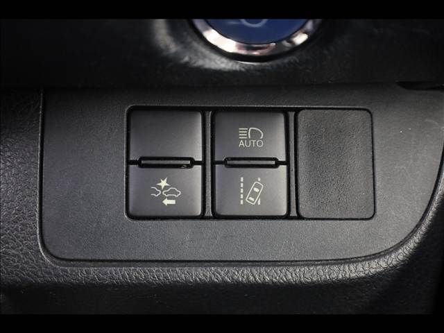 TOYOTA SIENTA HYBRID 2016 Image 31