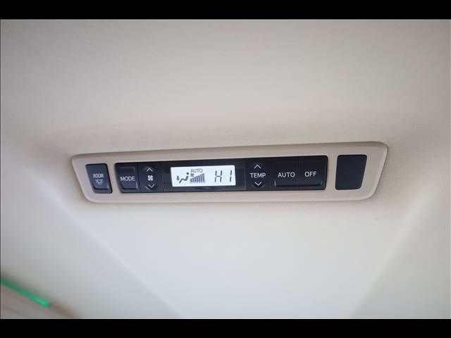 TOYOTA ALPHARD 2009 Image 31