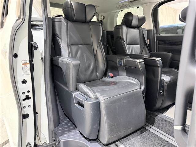 TOYOTA ALPHARD HYBRID 4WD 2019 Image 31