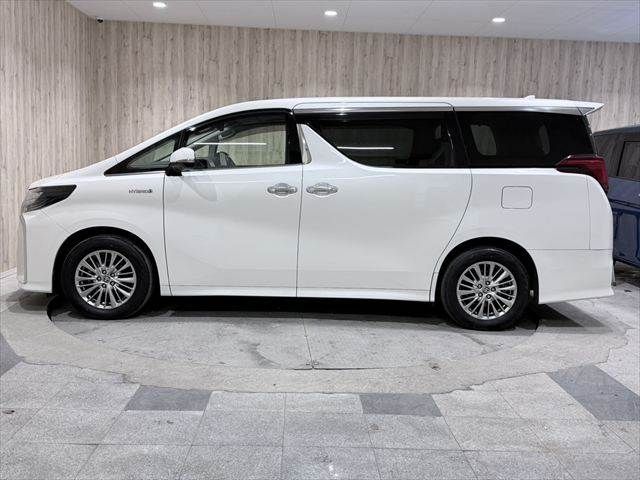 TOYOTA ALPHARD HYBRID 4WD 2019 Image 31